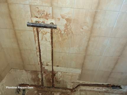 Salle de bains rénovée à NEMOURS — Plombier Reparé.com